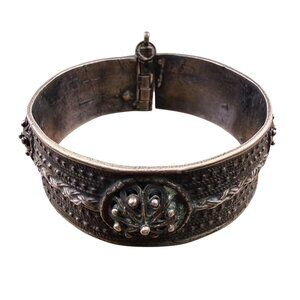 Antique Unknown Womens Silver Tone Metal Hinged Bracelet Intricate Handmade Desi